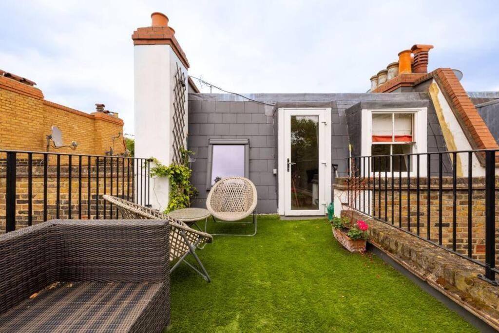 Cosy And Light Flat With A Roof Terrace In Chelsea Apartment *